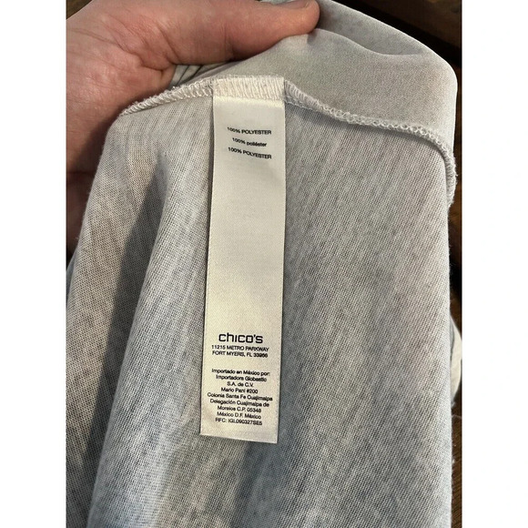 Chico’s Women’s 2 Large L Printed Top 3/4 Sleeve Sharkbite Hem Medallion Beige - Picture 5 of 5